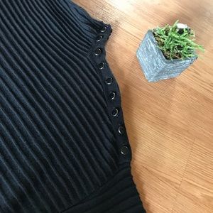 Elegant/Mod Black Tunic